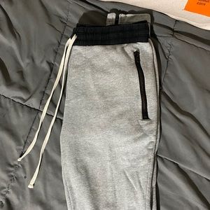 Used Fog Essentials pants size small grey skinny